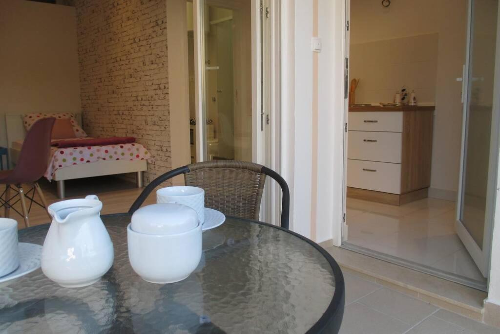 Candy Ap.-near Center,bus,beach+free Parking Place Appartement